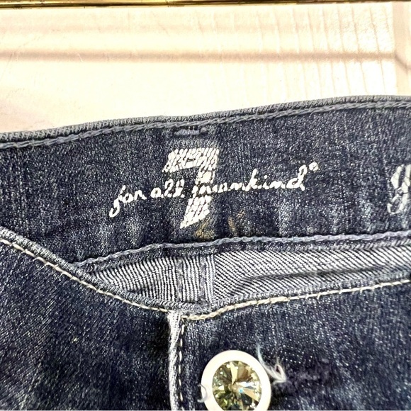 7 FOR ALL MANKIND Gwenevere cropped Dark Washed Jeans women’s size 30 - Picture 5 of 10